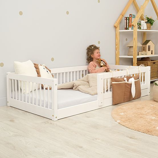 Alacsony Montessori Ourbaby Plus gyerekágy - fehér