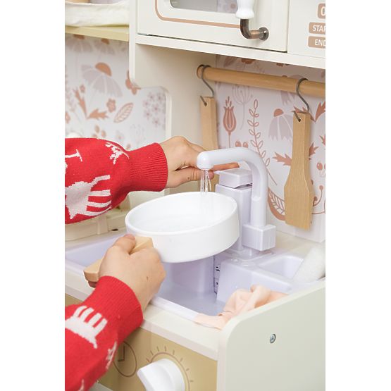 Bianca - Konyha működő csapteleppel, mosógéppel és sütővel