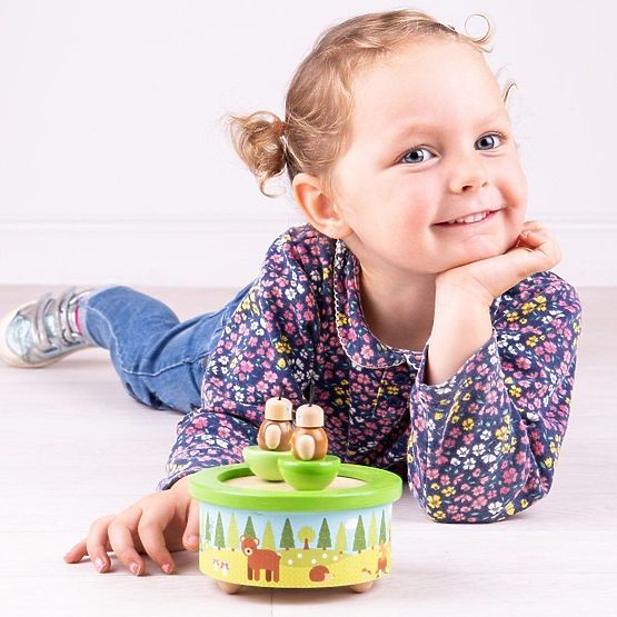 Bigjigs Toys Fa zenélő doboz erdei állatokkal