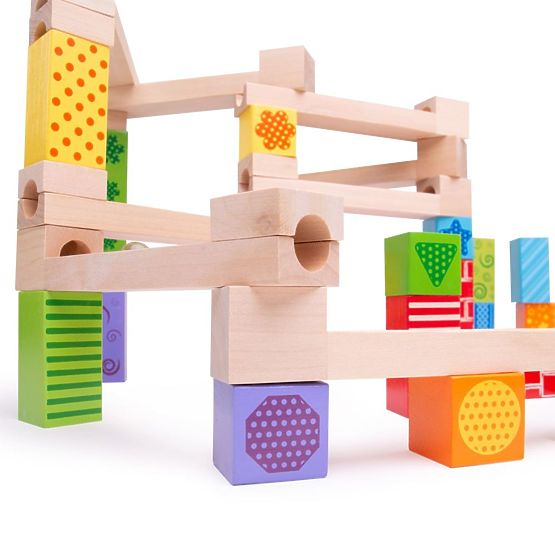 Bigjigs Toys Színes fa labdapálya