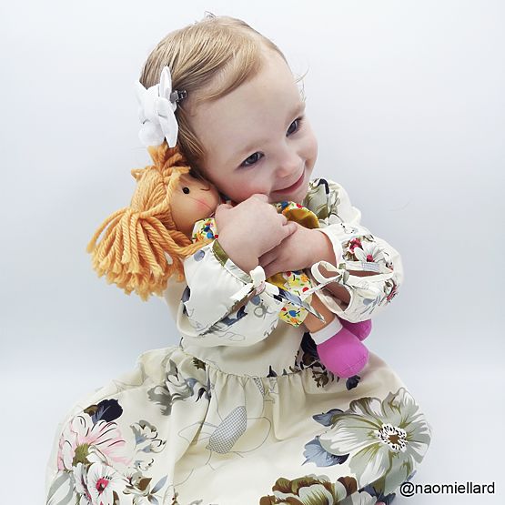 Bigjigs Toys Szövet baba Daisy 28 cm