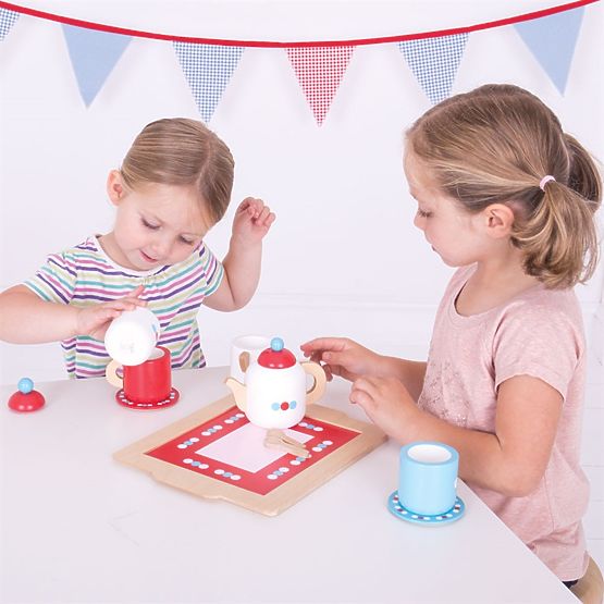 Bigjigs Toys Teáskészlet pöttyökkel