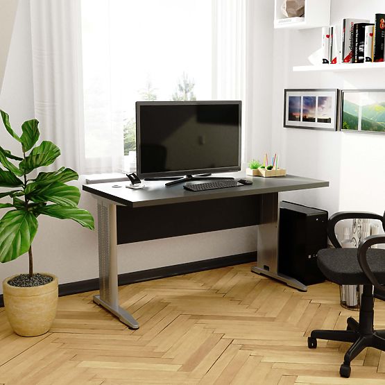 BM-135 SZÜRKE SZÁMÍTÓGÉPASZTAL