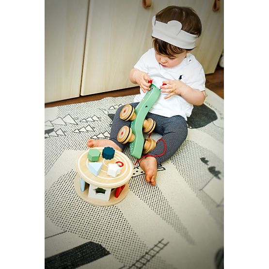 Csiga Montessori válogató dobozzal zsinóron