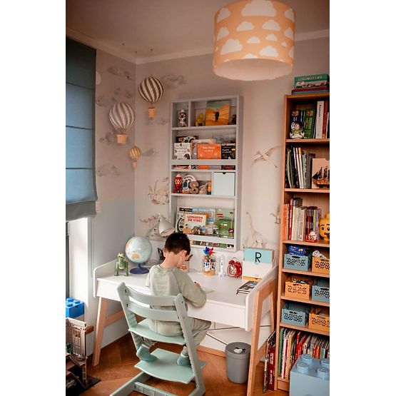 Gyermek íróasztal Így hatvan