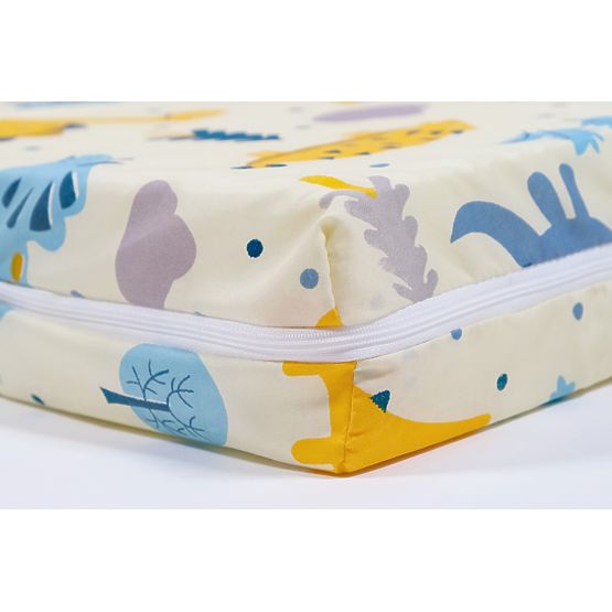 Matrac dinoszaurusz mintával