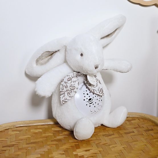 Doudou Zenélő doboz vetítéssel - Fehér nyuszi