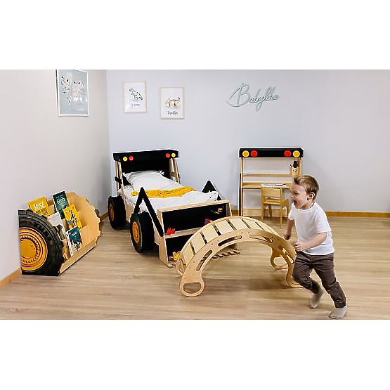 Fa Montessori fa hinta - természetes