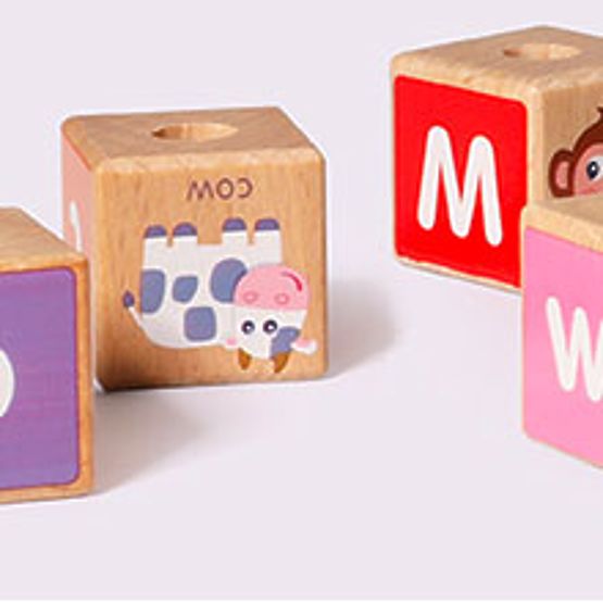 Fa vonat nagy oktatási kockákkal ábécé ECOTOYS