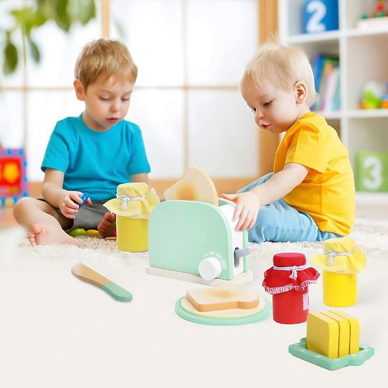 Fából készült kenyérpirító tartozékokkal