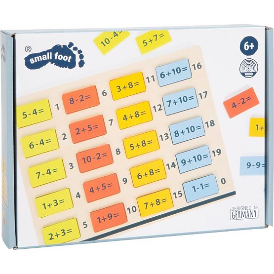 Fából készült matematikai asztal