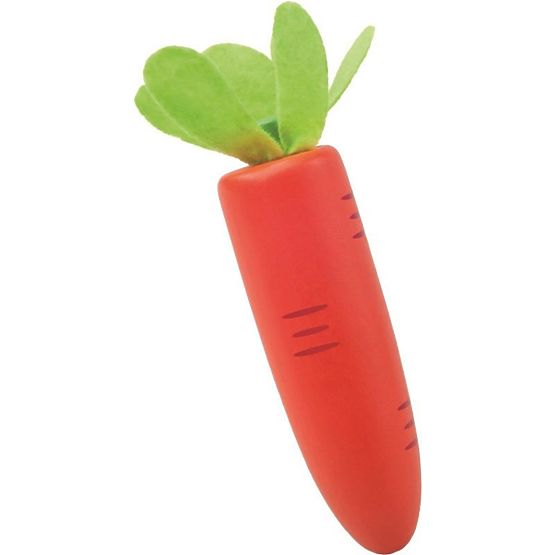 Fából készült zöldségek egy ládában