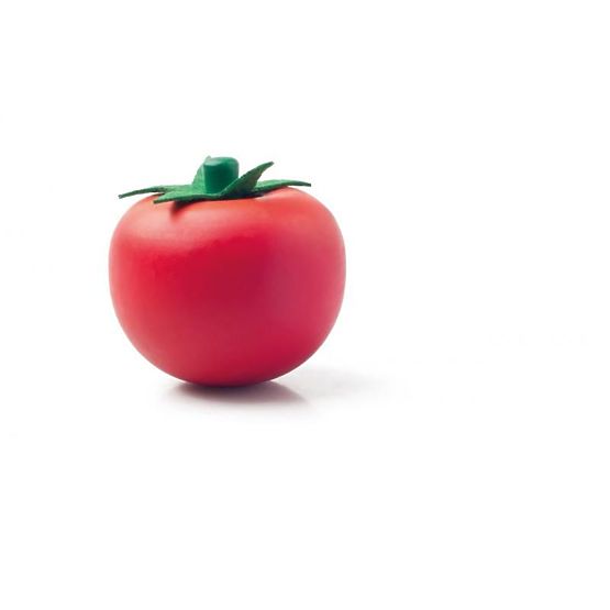 Fából készült zöldségek egy ládában