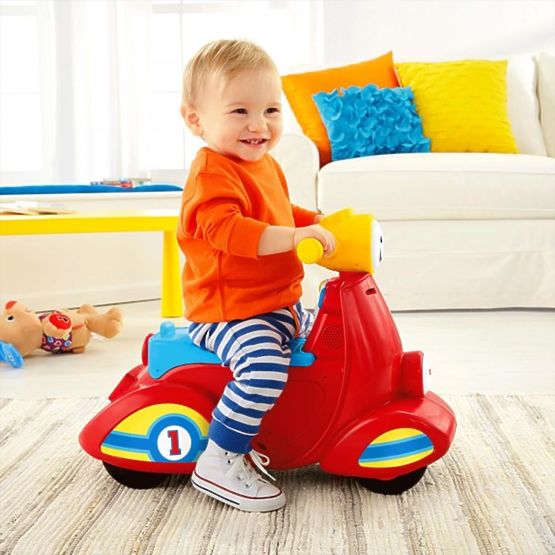 Fisher Price Smart Stages - beszélő robogó