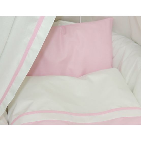 Fonott kosár rózsaszín ágyneműhuzat készlettel