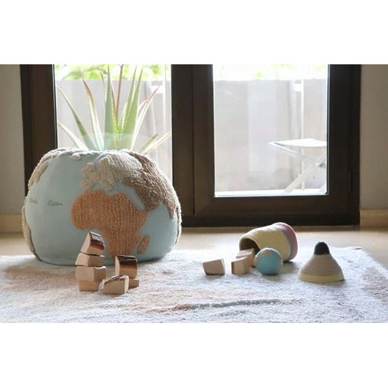 Globe ülő puff