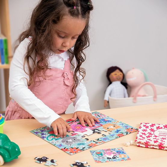 Mudpuppy Puzzle Cicák teáscsészében textilzsákban 36 darab