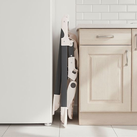 Összecsukható gyerek etetőszék játékokkal ECOTOYS