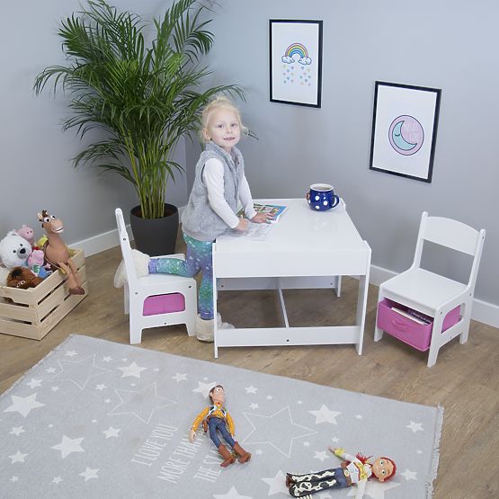 Ourbaby gyerekasztal székekkel rózsaszín dobozokkal