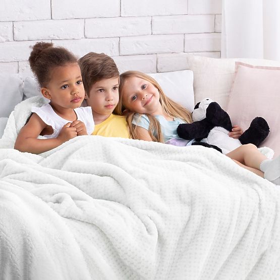 SHLEEPY fehér jacquard dombornyomott klasszikus stílusú takaró 220x240