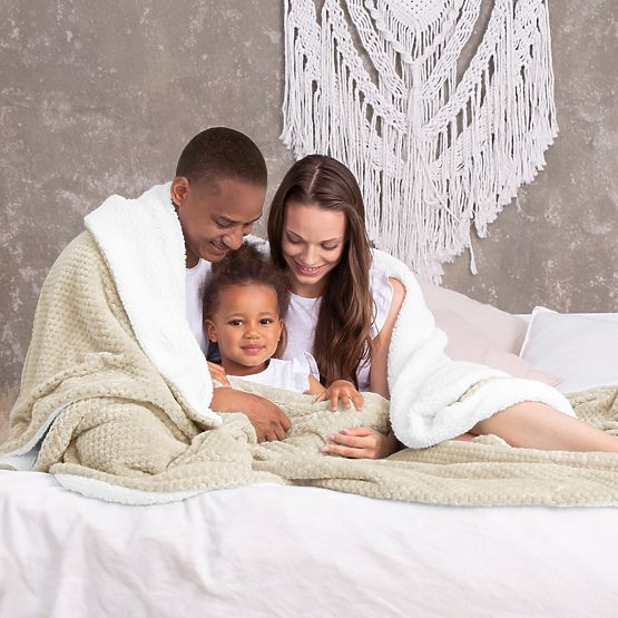 SHLEEPY takaró bézs színben, jacquard mintás, klasszikus stílusú, 130x180