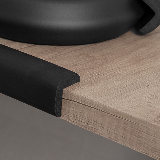 SIPO Védőszalag bútorélekhez, fekete - 1 db