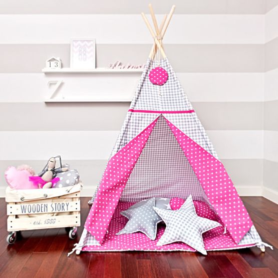 Teepee - romantikus rózsaszín, szívecskékkel