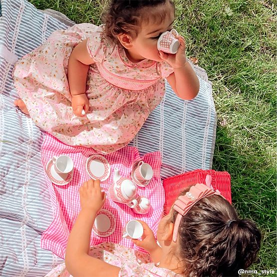 Tidlo Piknik edény rózsaszín kosárban
