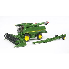 Bruder Kombájn JOHN DEERE T670i