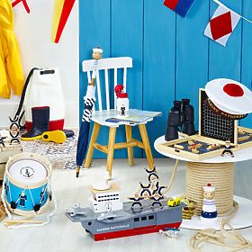 Vilac Fa repülőgép-hordozó hajó kiegészítőkkel